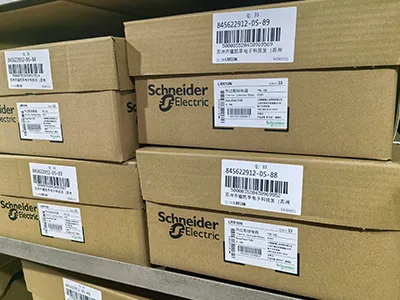 مكوّنات كهربائية من Schneider